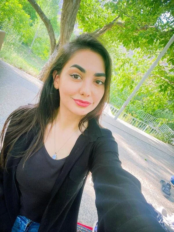 New beautiful arab girl image 4