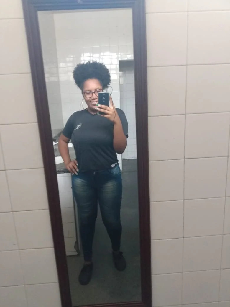 Preta bucetuda com celular perdido em belford roxo image 29