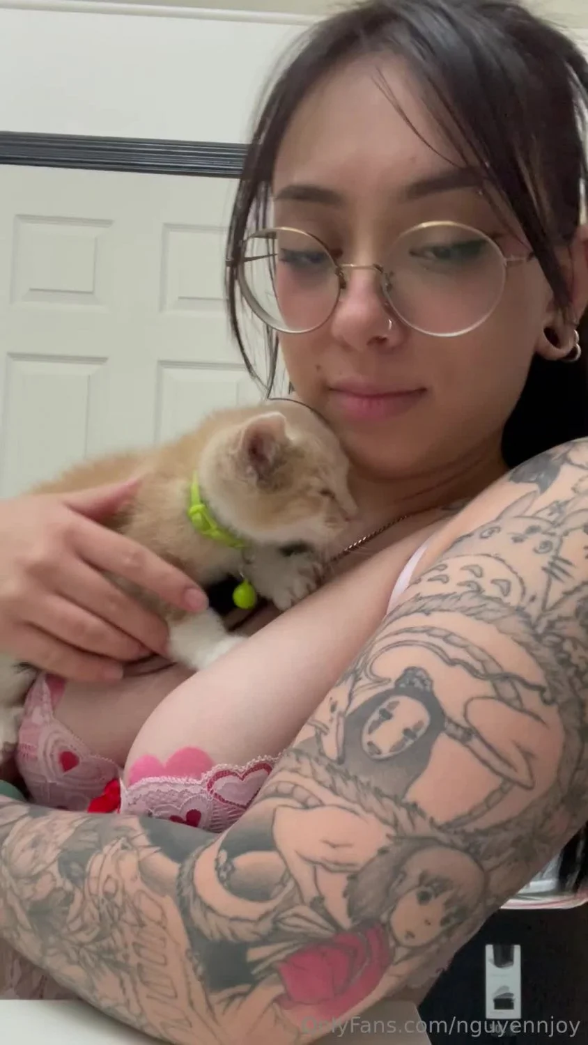 nguyennj0y tatted wasian abg image 8