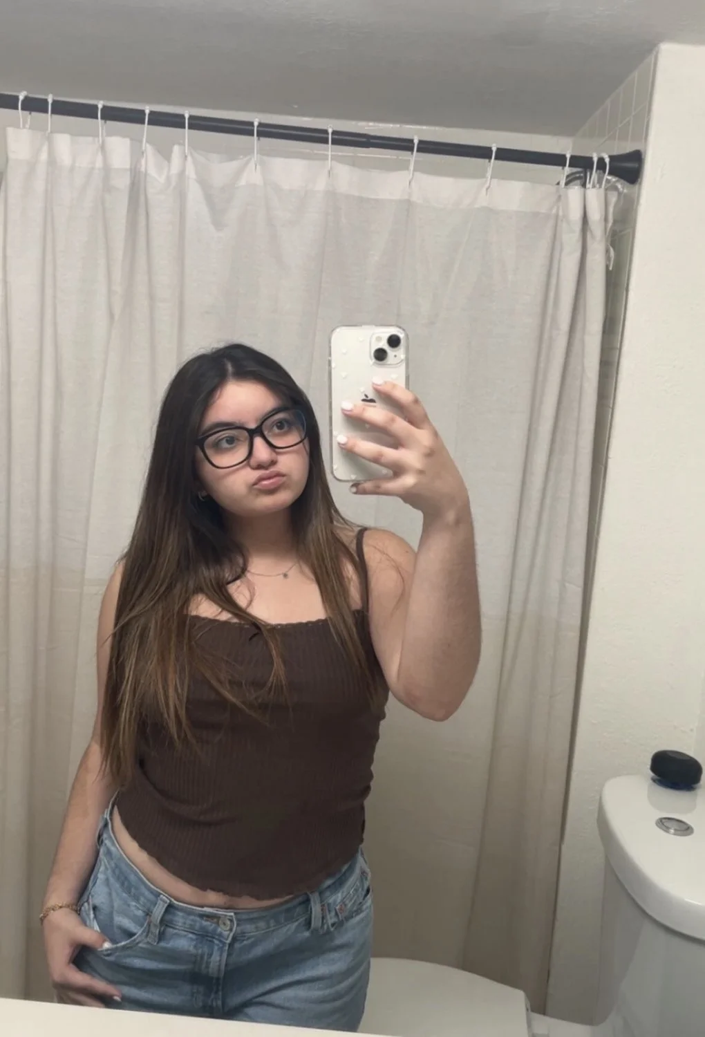 Mi amiga con cuerpo de putita image 7