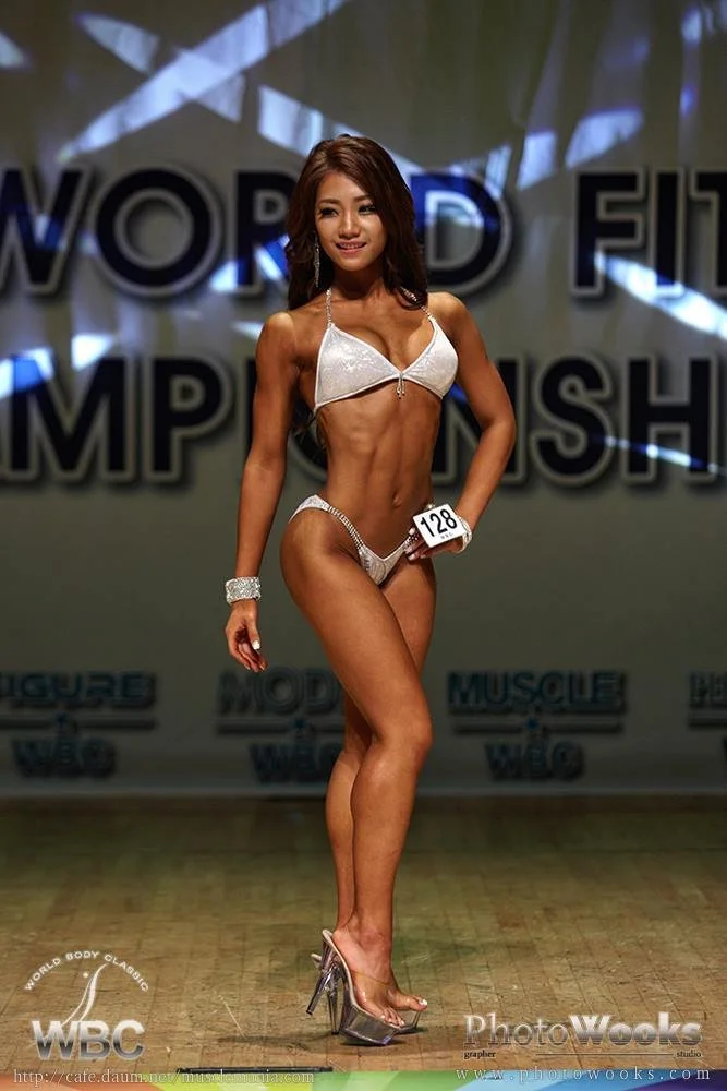 Physical 100 Korean Slut Shim Euddeum (Euddeume_) wants to get Fucked On Stage image 7