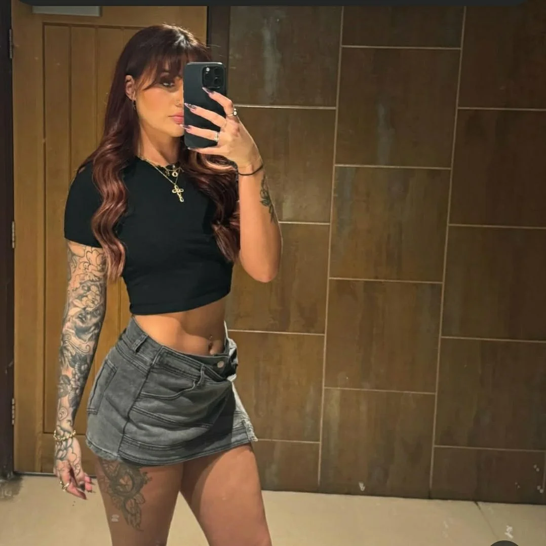 Who like a tattoo snowbunny 🔥🍆 Beth image 4