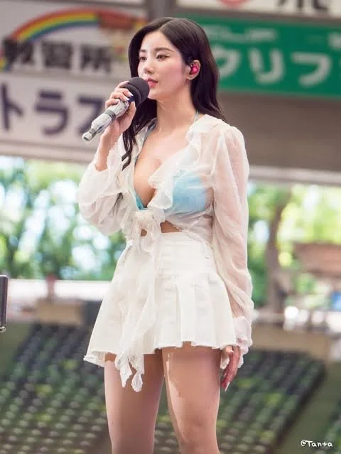 Kwon Eunbi, sexualidad su lindo pecho o t3t4 linda pierna Ai de put44. image 6