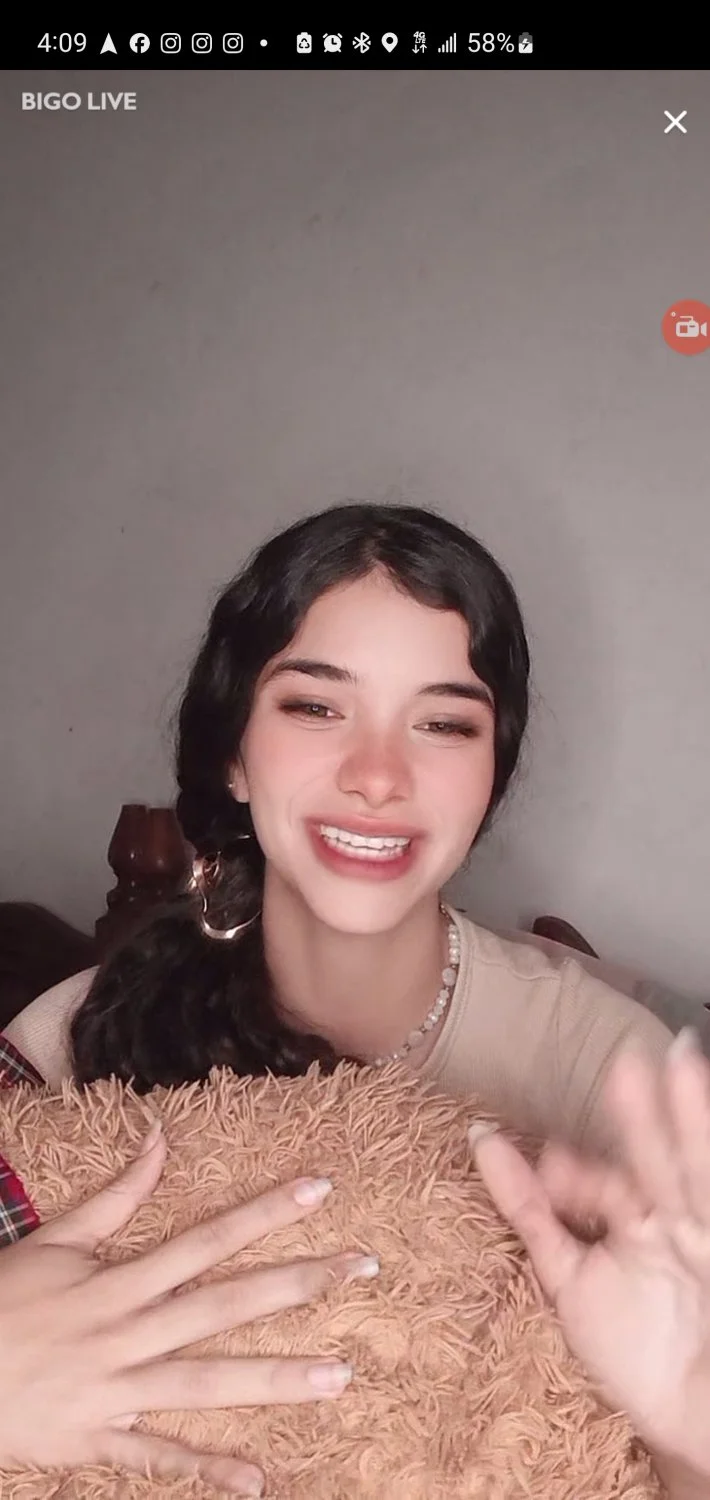 Live Screanshots Latinas image 28
