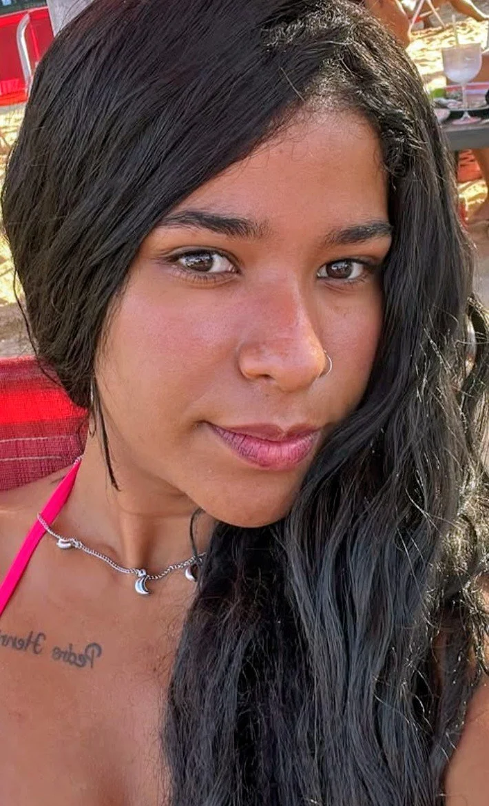 Putinha gostosa rabuda bucetuda lá do Instagram vagabunda carinha de q adora dar o cu e chupar rola image 2