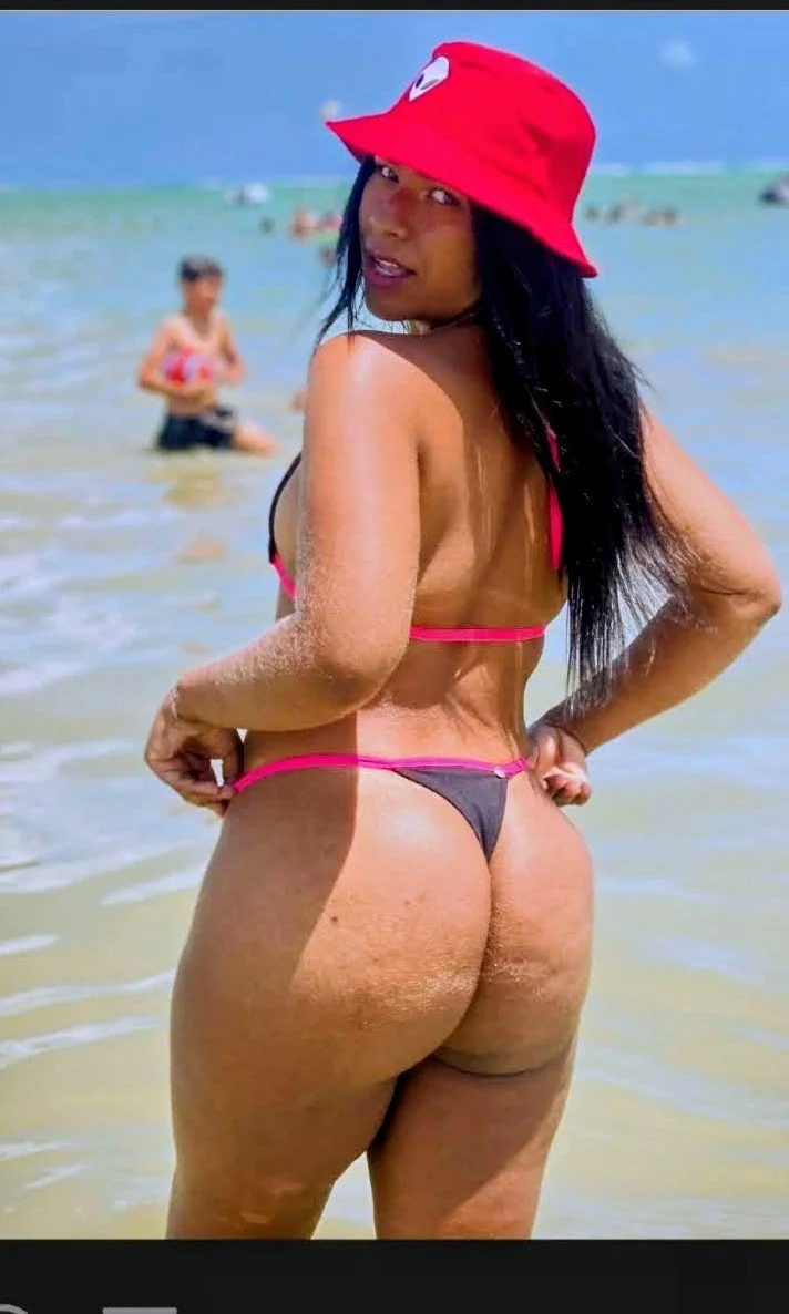 Putinha gostosa rabuda bucetuda lá do Instagram vagabunda carinha de q adora dar o cu e chupar rola image 9