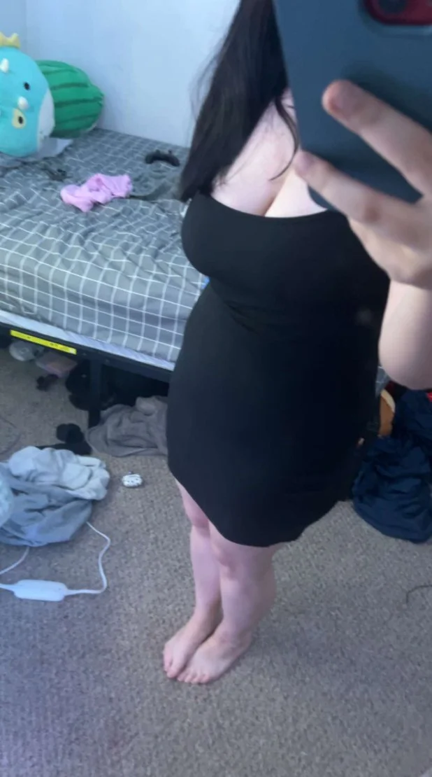 Liz image 14