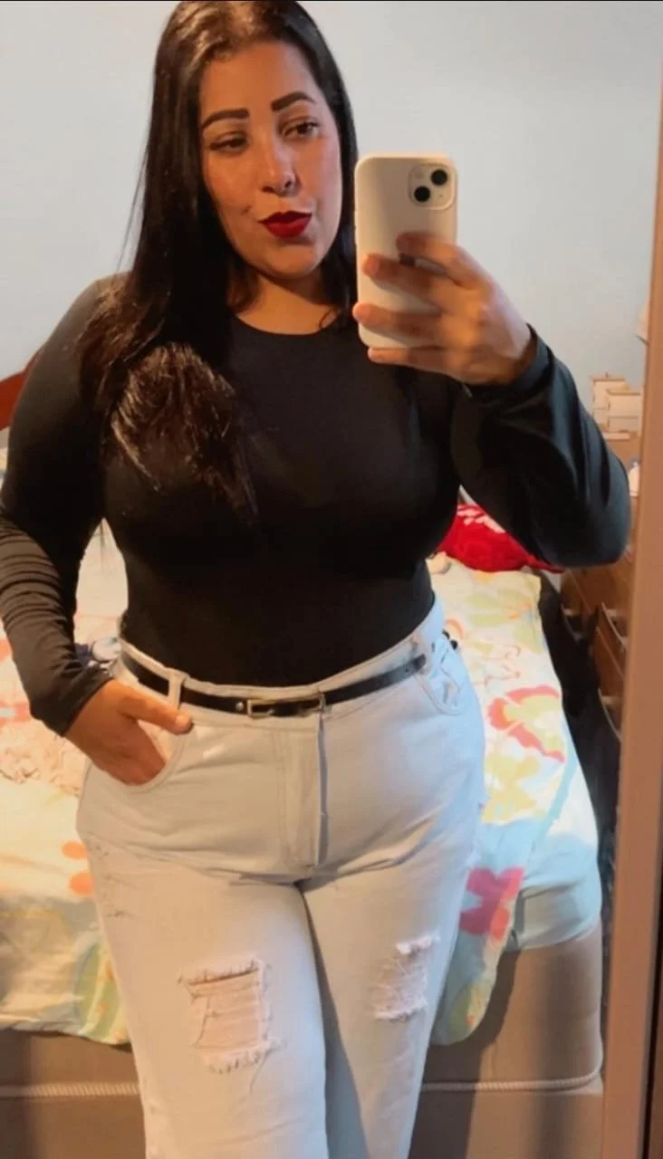 Gorda safada adora ser exibida prós machos image 1