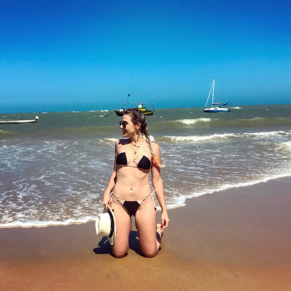Loira Branquinha deliciosa parte 2. O que fariam com essa delicia? image 12