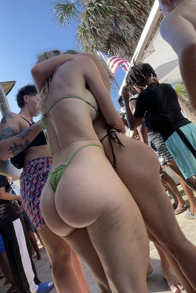 Beach blonde big ass main image