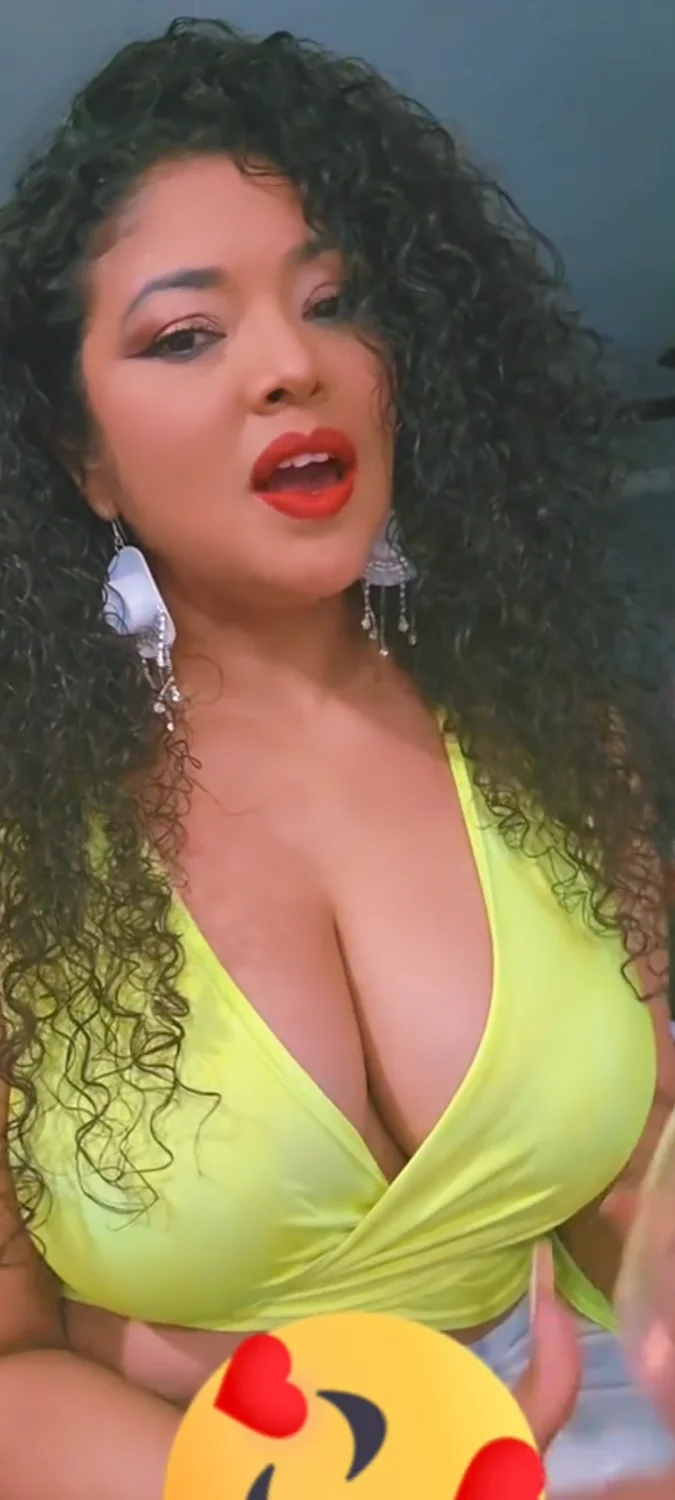 Milf Big boobs image 19
