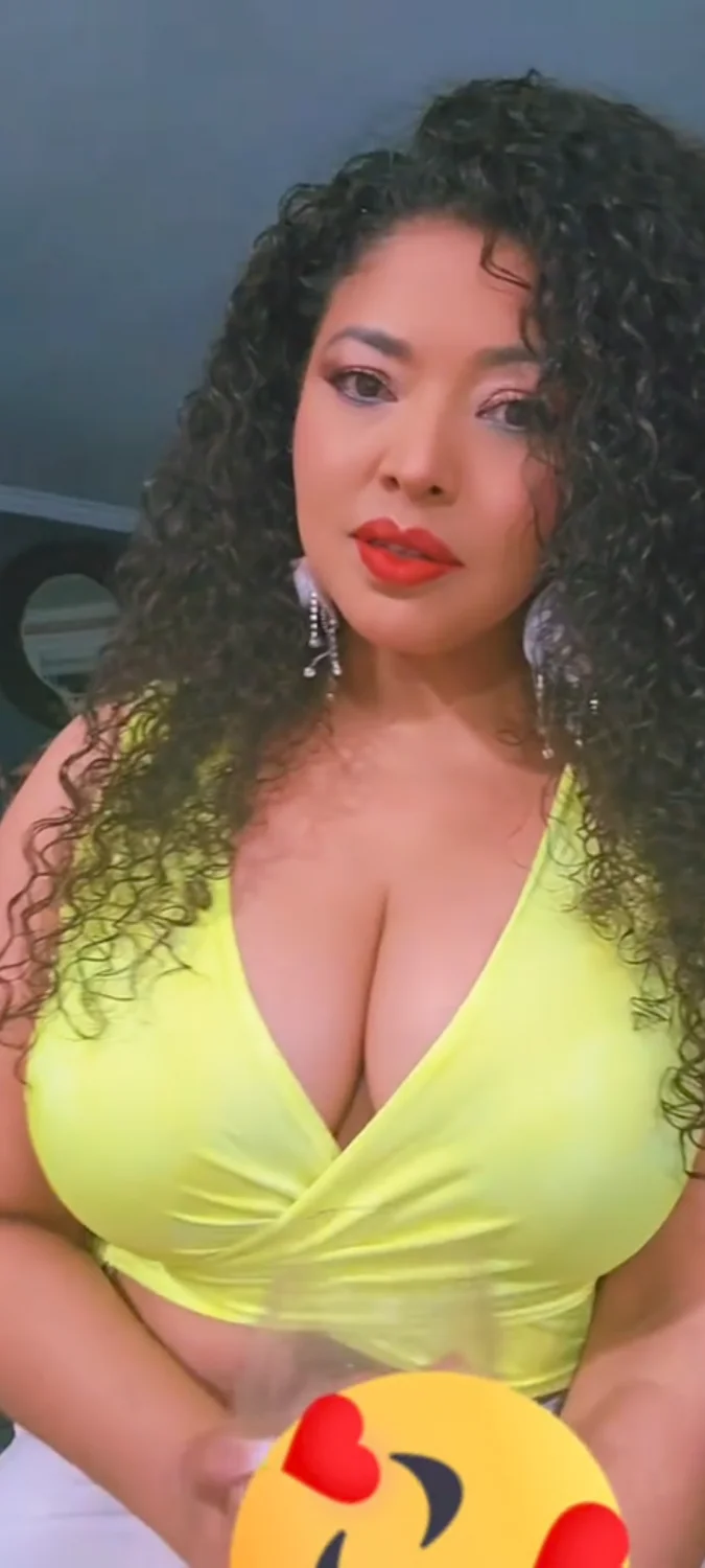 Milf Big boobs image 20