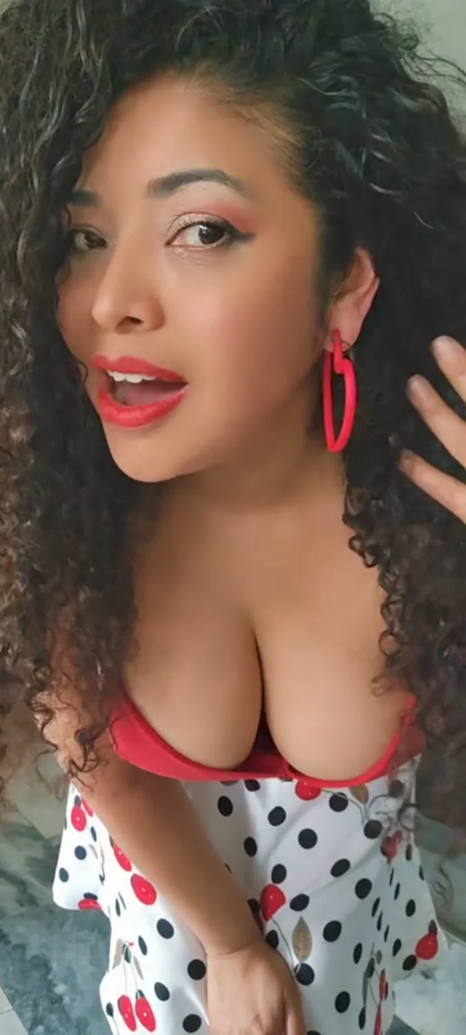 Milf Big boobs image 26