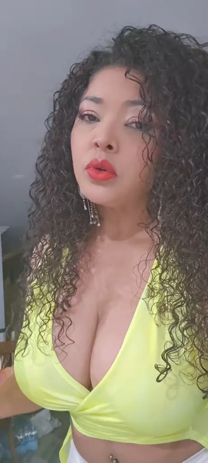 Milf Big boobs image 29