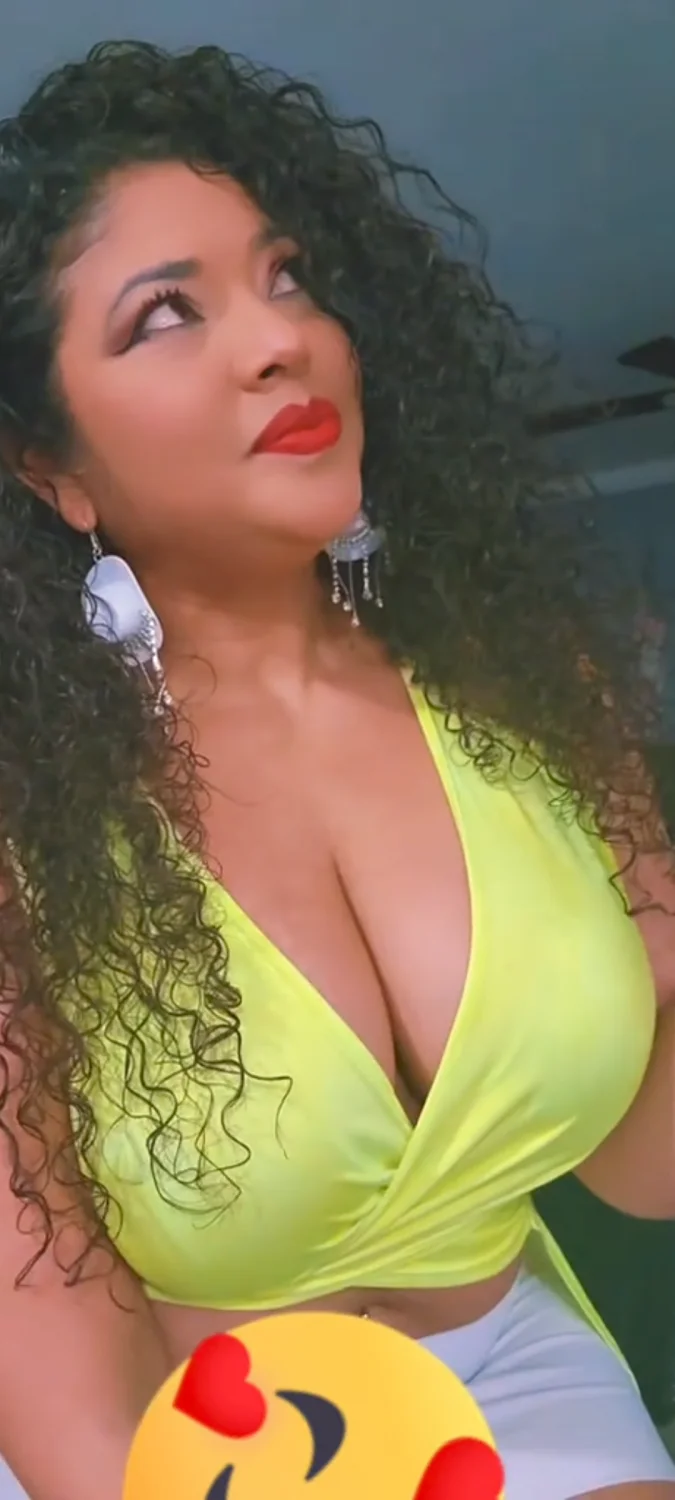 Milf Big boobs image 7