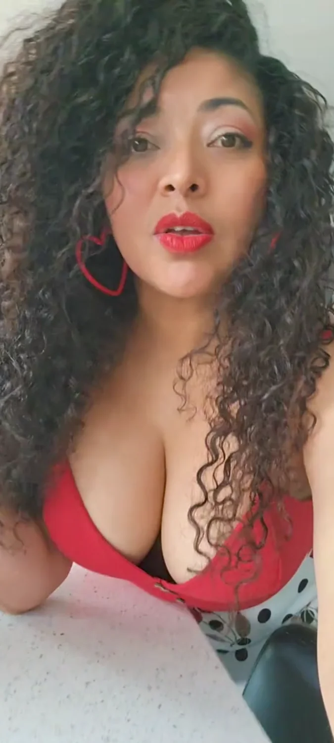 Milf Big boobs image 9