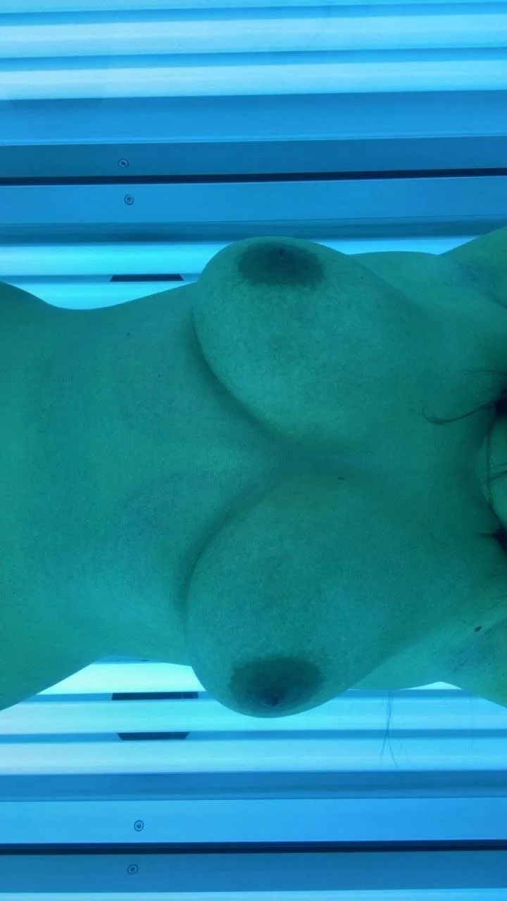 Pig tanning naked at the gym image 6