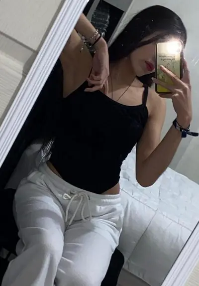 exhibida por puta cover image