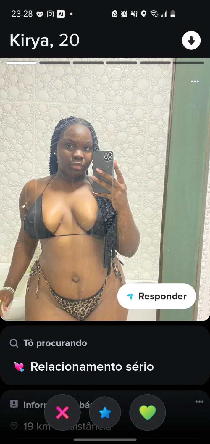 Gostosa do Tinder image 3