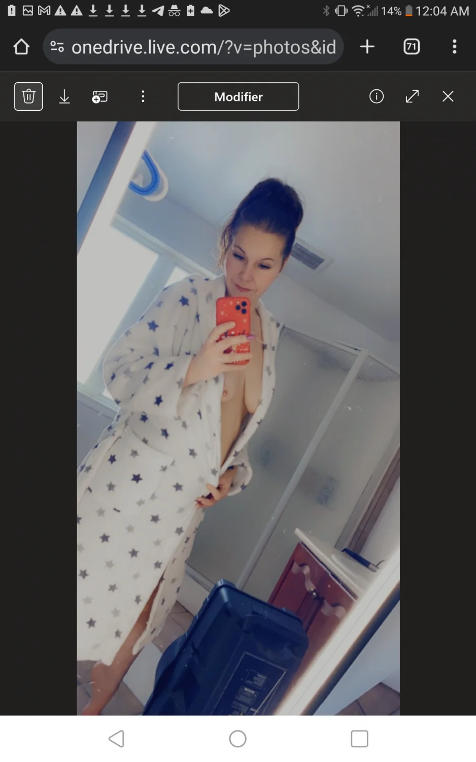 Some spanish good girl. She don't know she is being exposed image 2