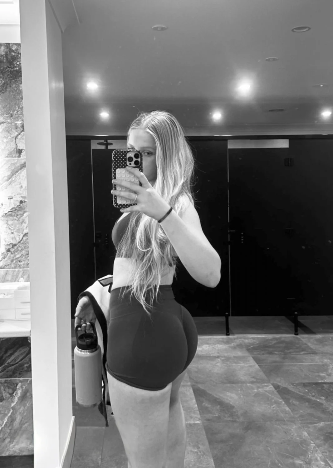 Thick Australian slut Makennah image 20