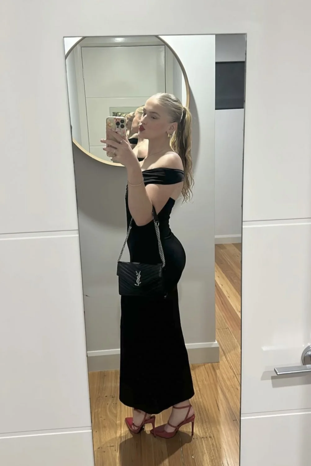 Thick Australian slut Makennah image 8