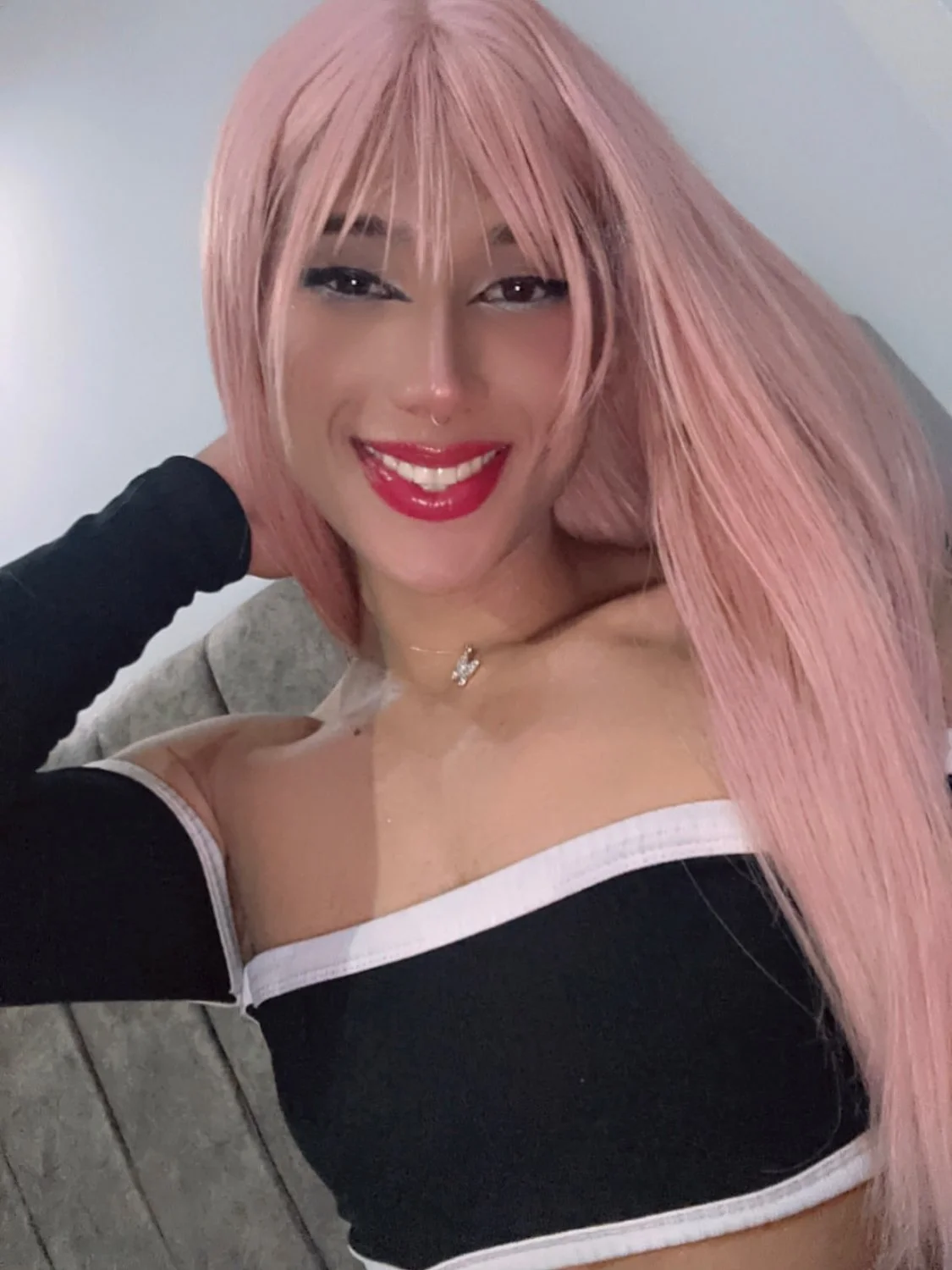 KIM REINA TRANS image 15