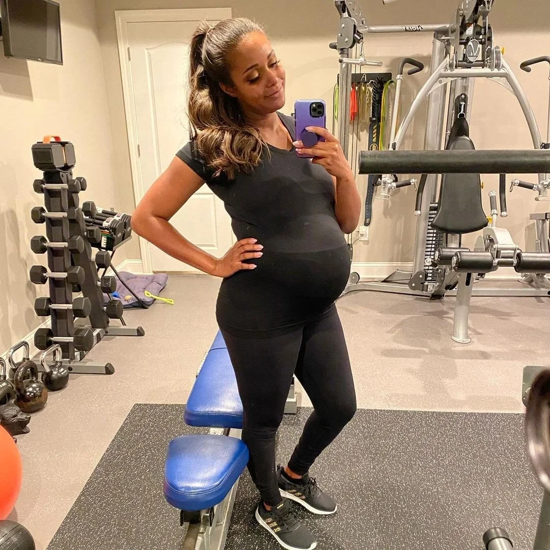 Pregnant image 13