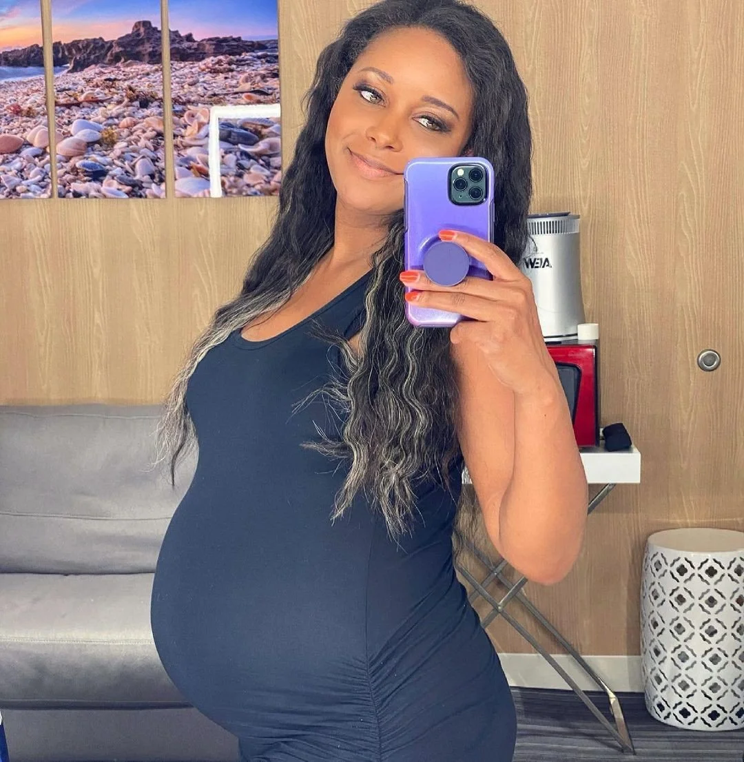Pregnant image 14
