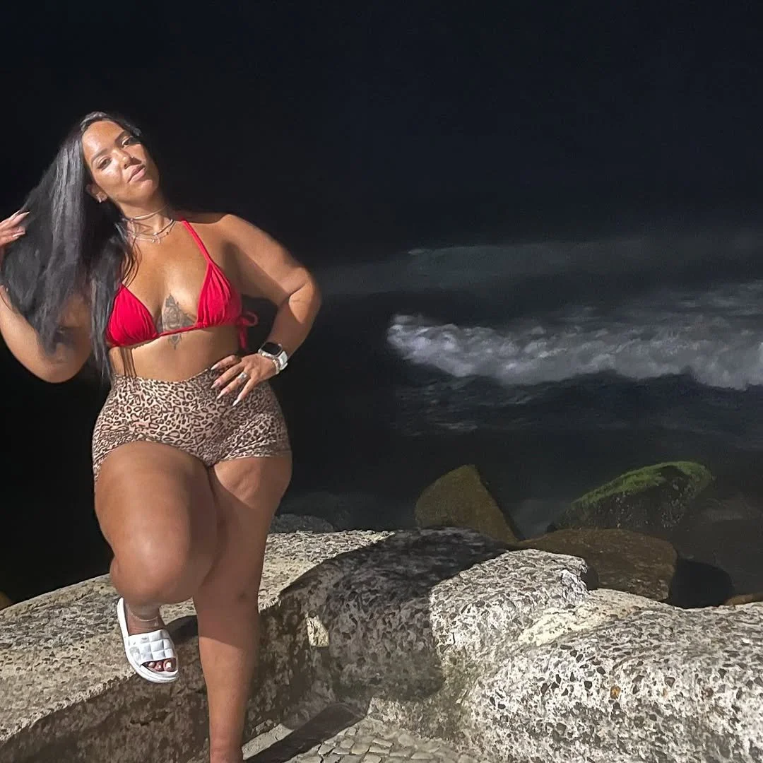 Daiana Alves image 5