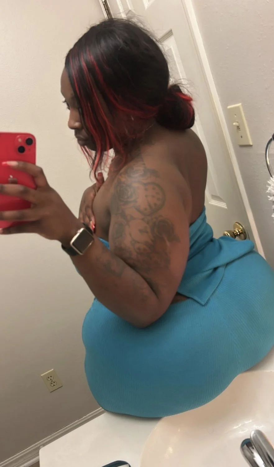 Random thick main image