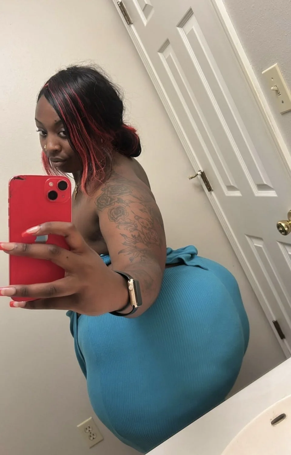 Random thick image 4