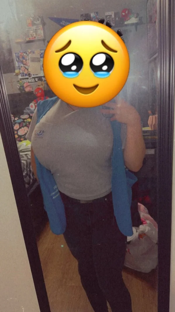 Webslut SBell teases image 1
