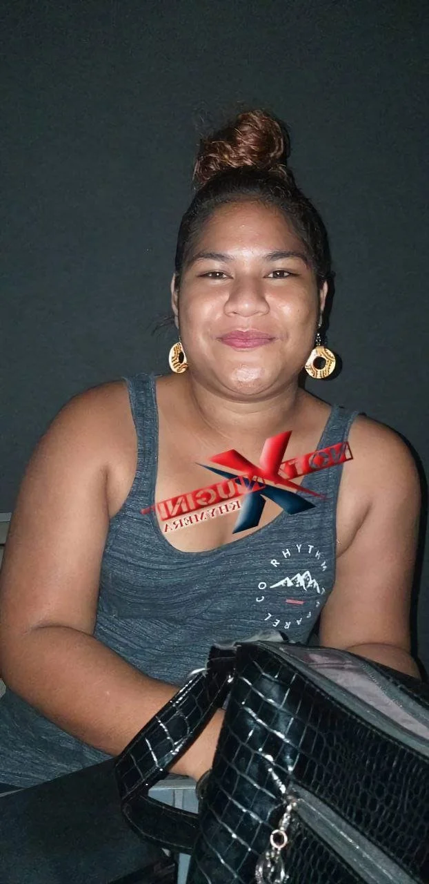 PNG Central teen pussies image 16