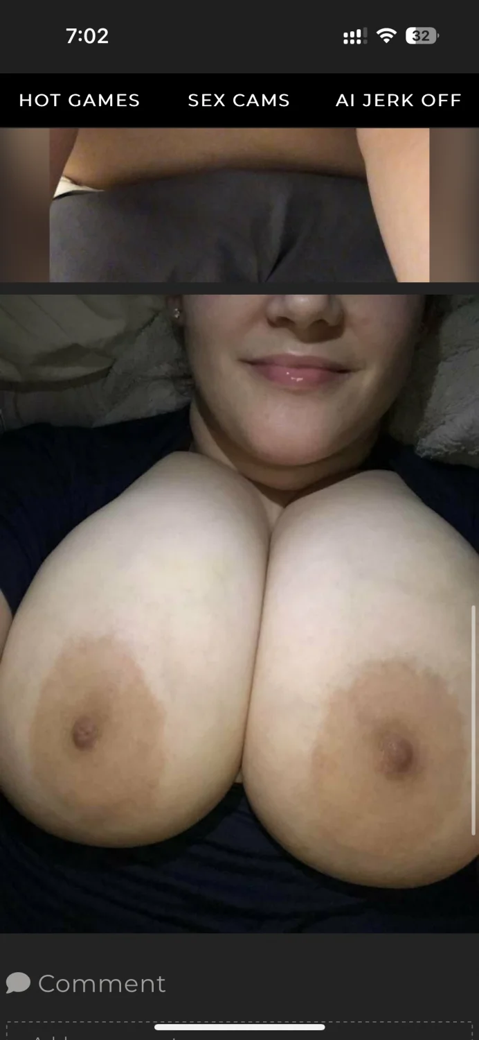 Erome help! Do I get wet that my tits got postedw/o me knowing? image 5