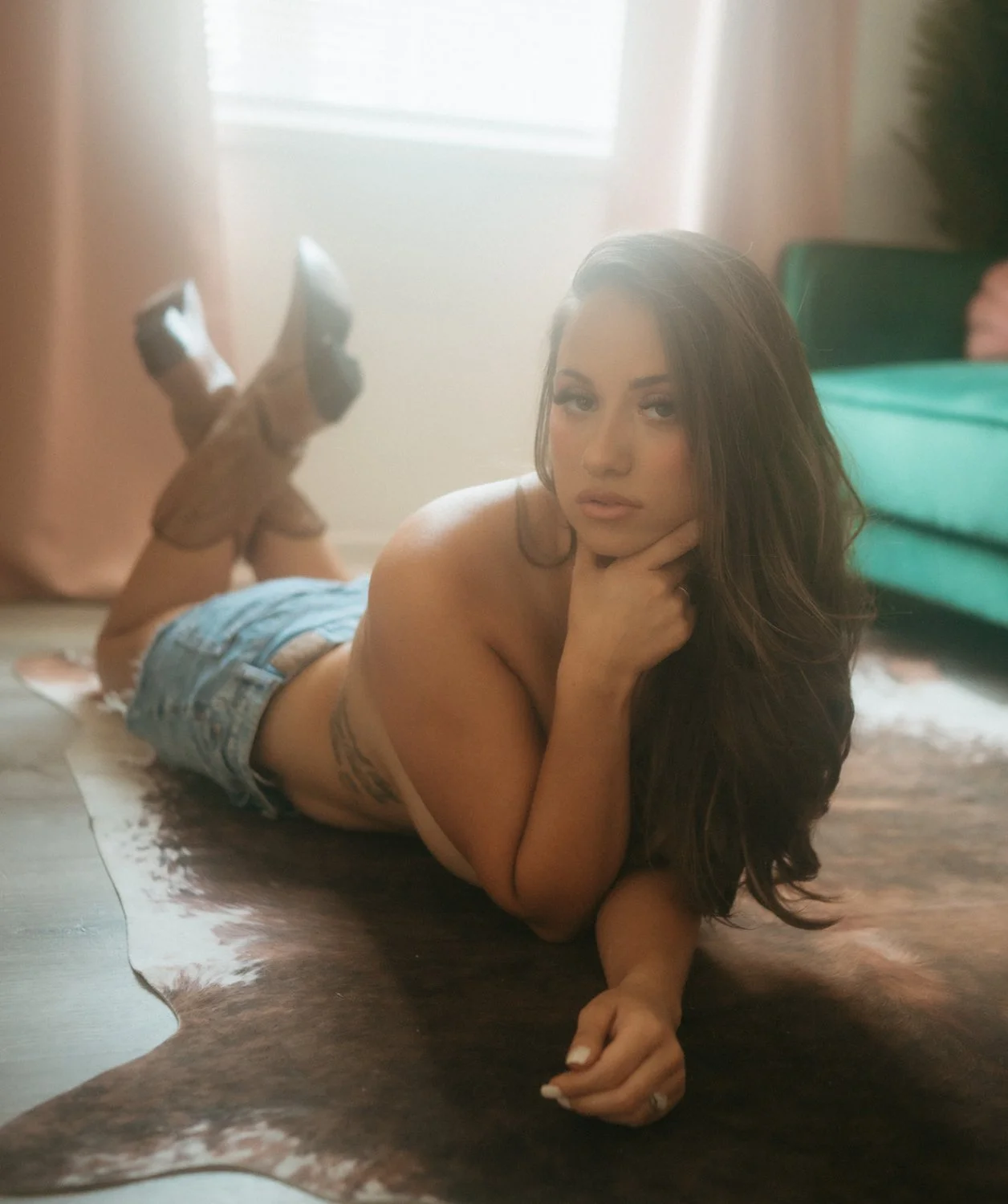 Big tit brunette milf boudoir main image