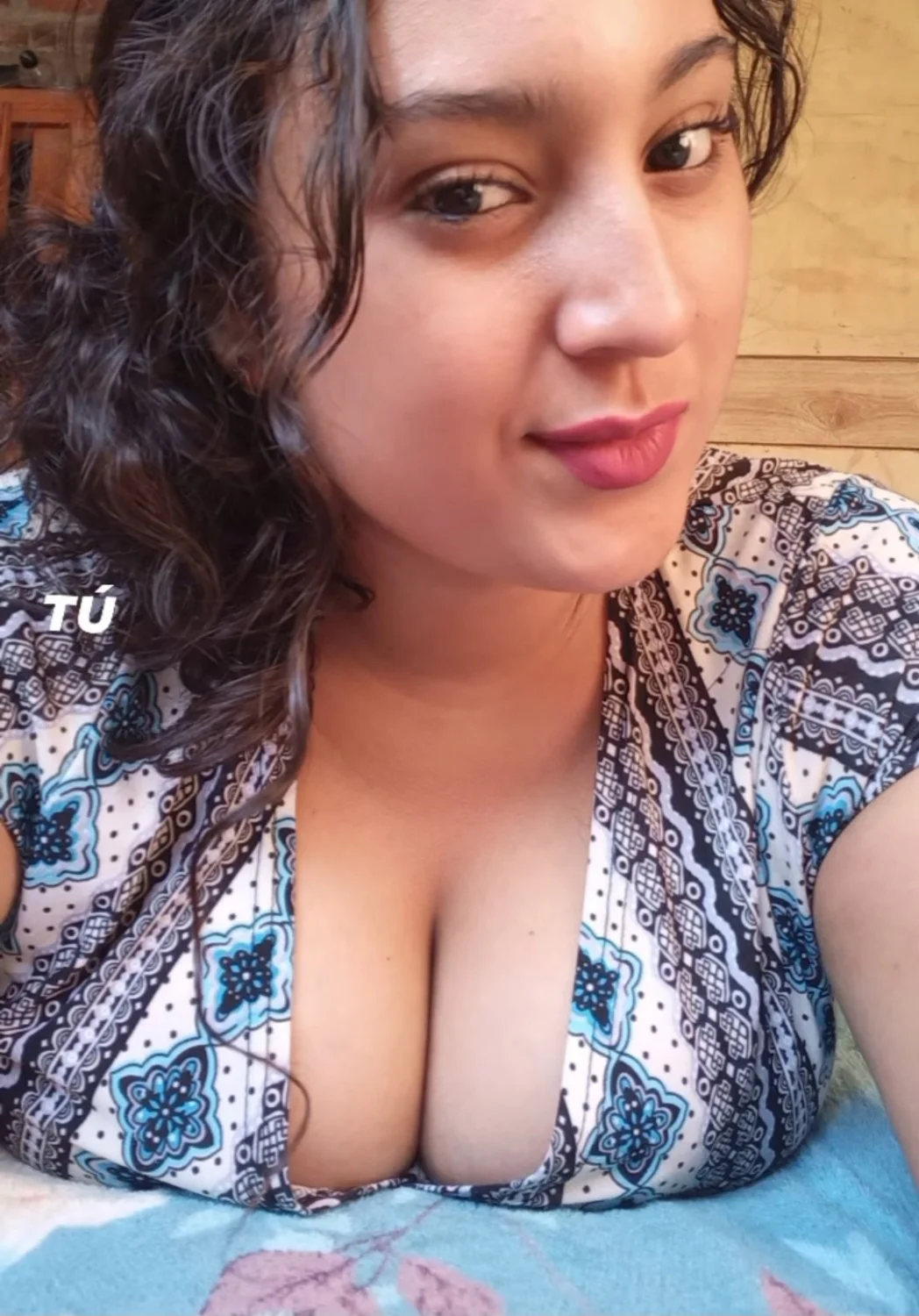Que enormes teras se carga esta putita morenita🙈😋😋😋 image 6