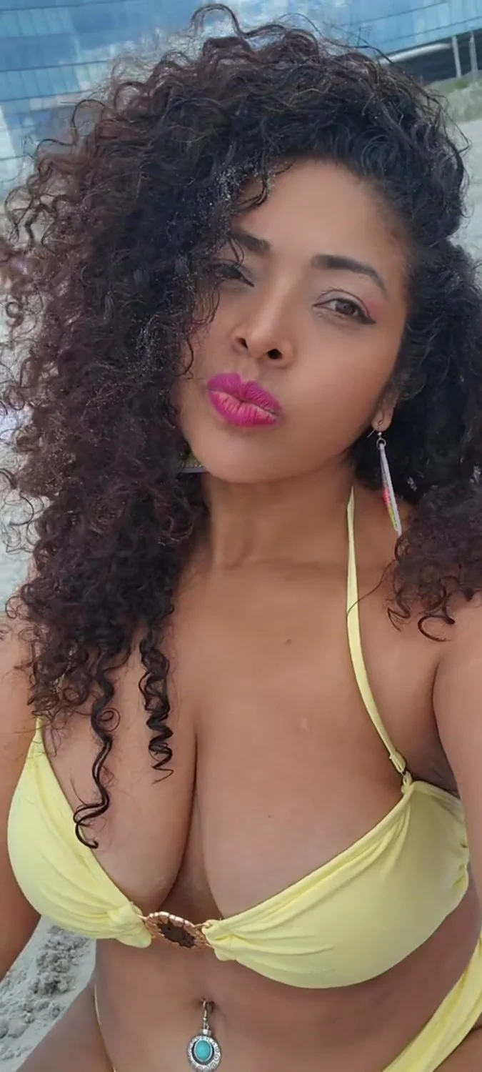Milf juicy boobs image 7