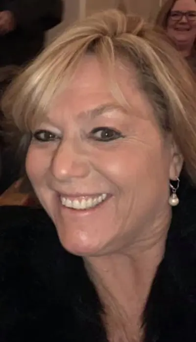 Rate Sandy's Mature Pawg Cum Face cover image