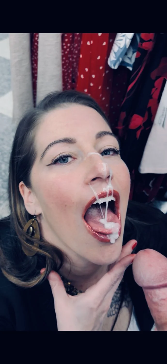 Blowjob and facial in Ross’s. Made him cum lightning fast💦💦❤️ image 5