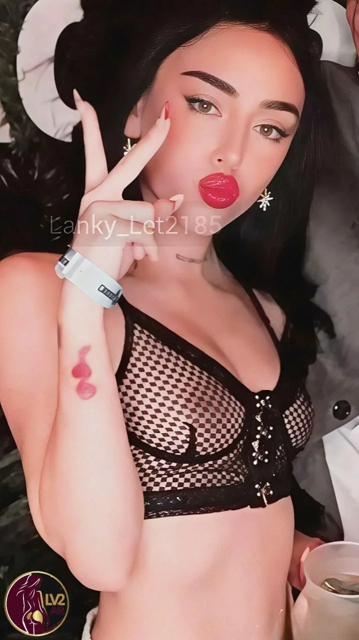 Nicki Nicole 😍🔥 image 6