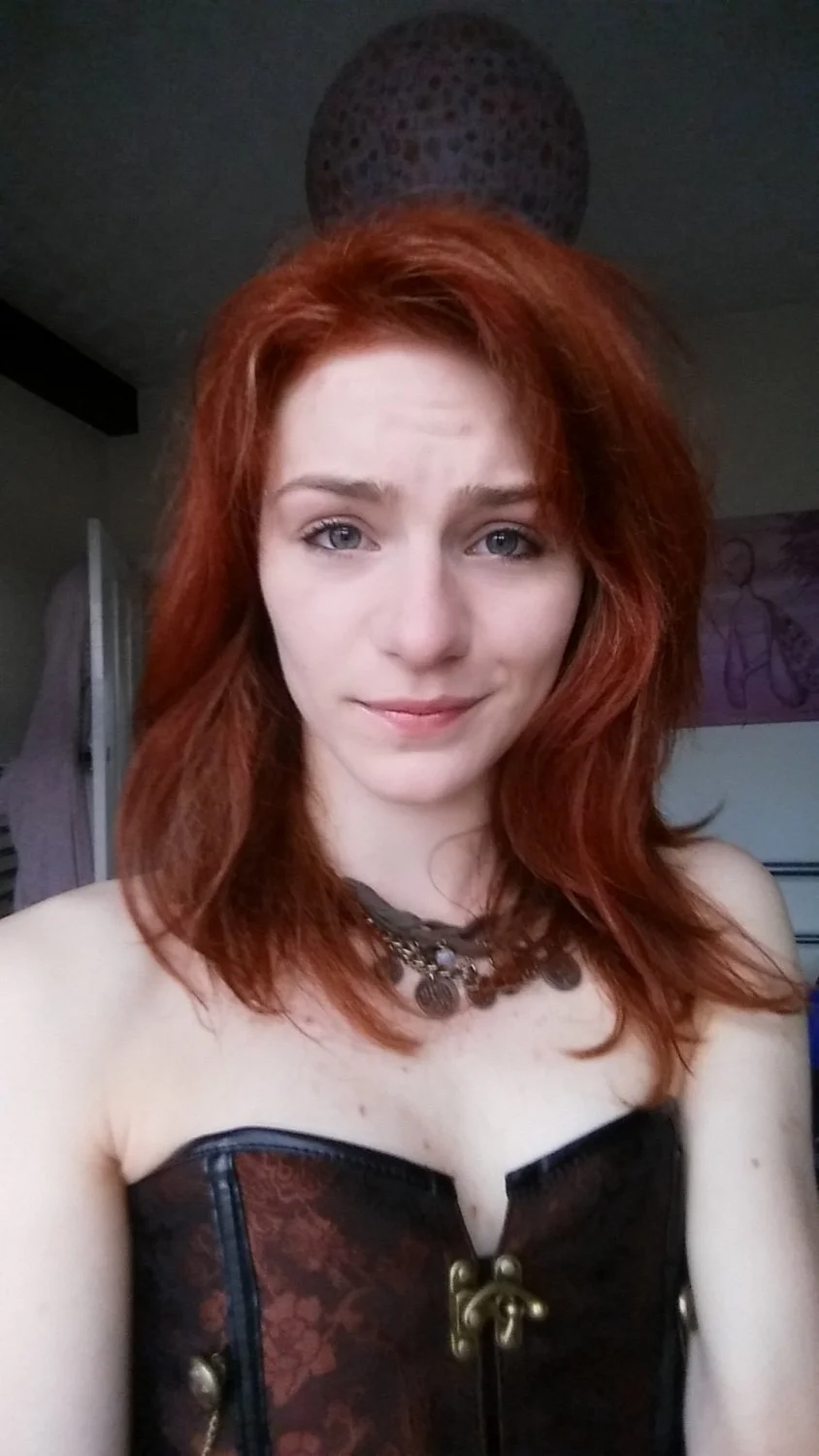 Adventurous look girls selfies image 3