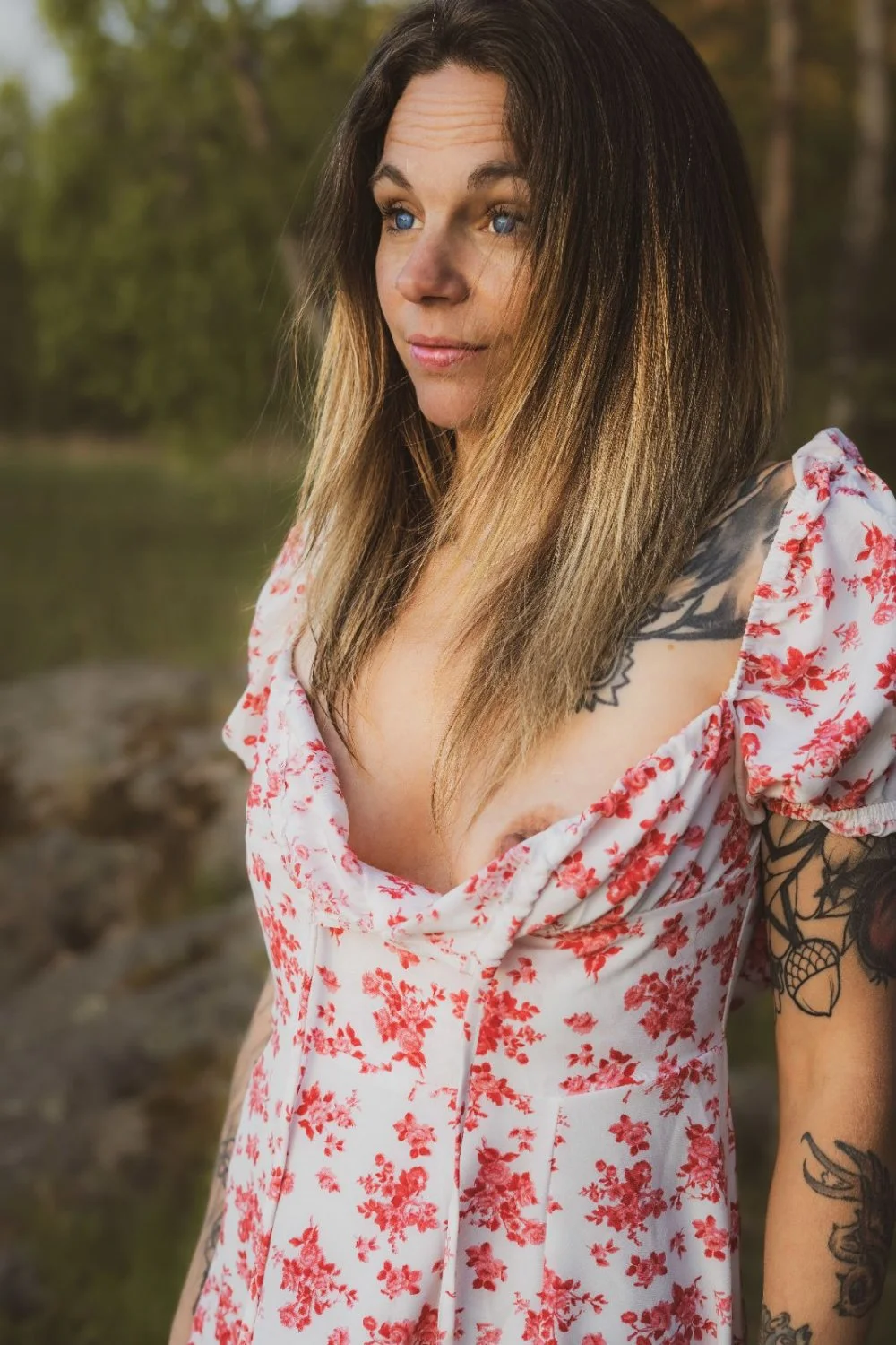 Swedish petite wife extremely hot image 2