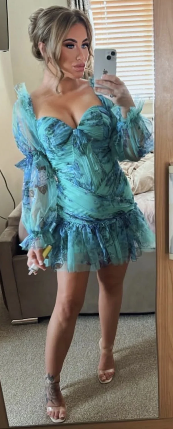 Followers Slutty gf image 3