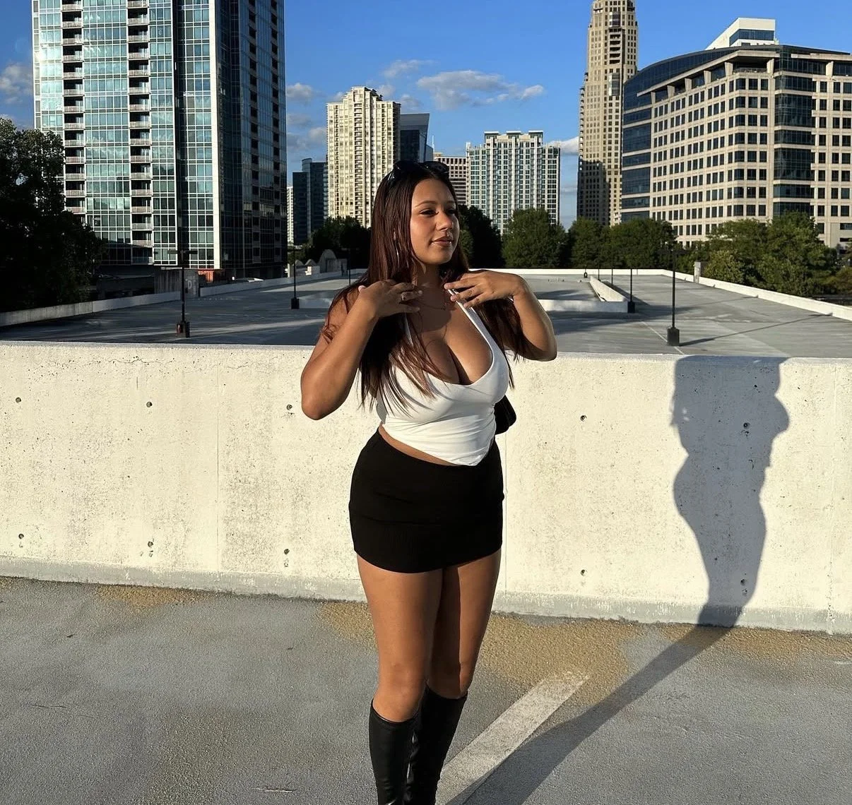 Big titty Latina image 11