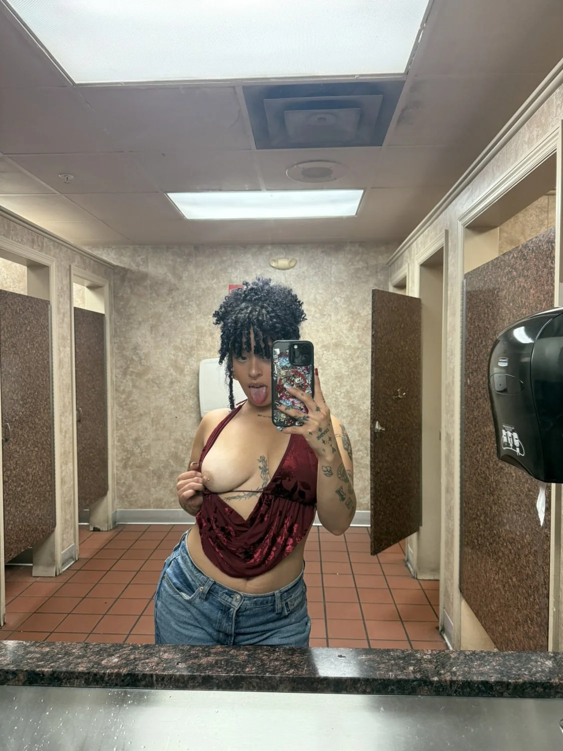 aliyah curly hair latina image 2
