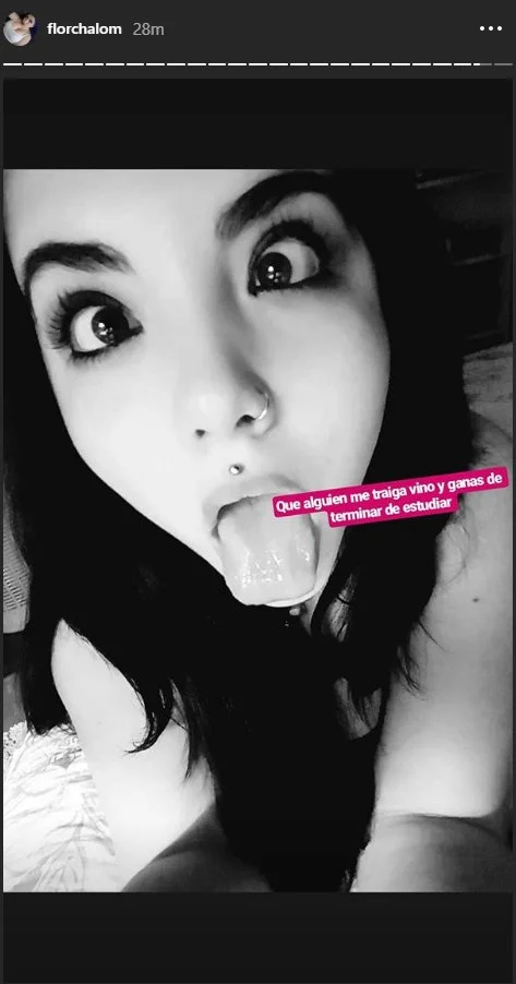 Nunca subestimes el poder de unas buenas tetas (Flor ch@løm) un espectáculo la tetona image 33