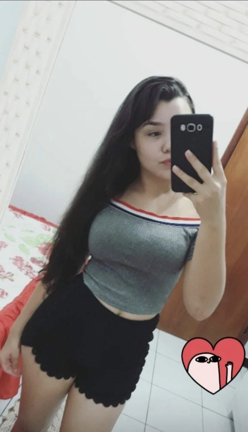 Loirinha safada mostrando a buceta e o peitinho foi vazada por inscrito! novinha, vazou, vazados image 2