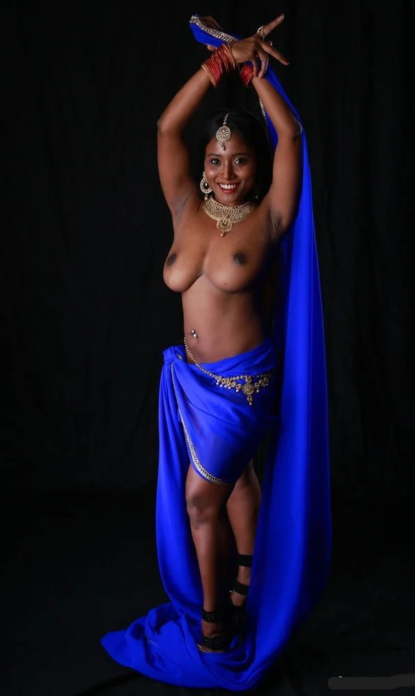 Indian girl become a nude model part 1 image 45