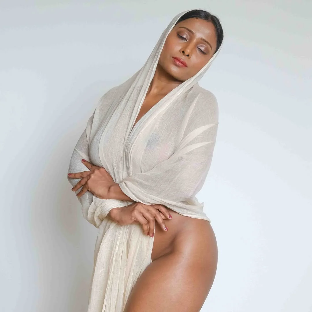 Indian girl become a nude model part 1 image 47